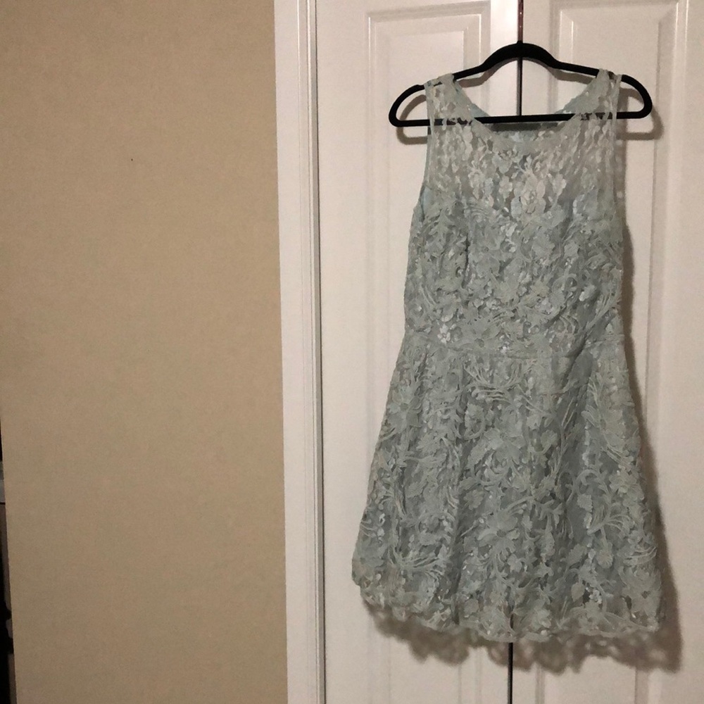 Elegant Lace Sleeveless Dress - Light Blue